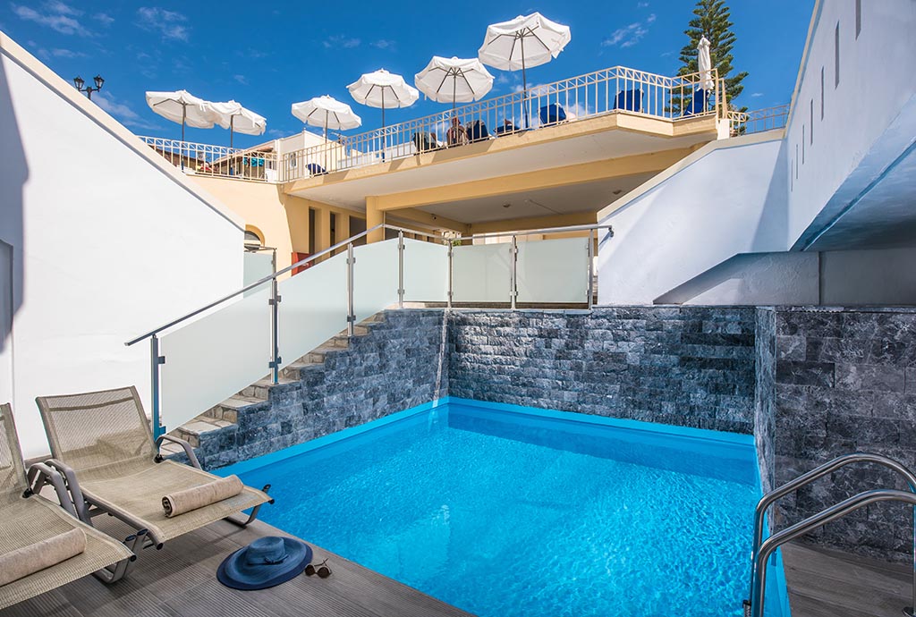 Alexander House Hotel 